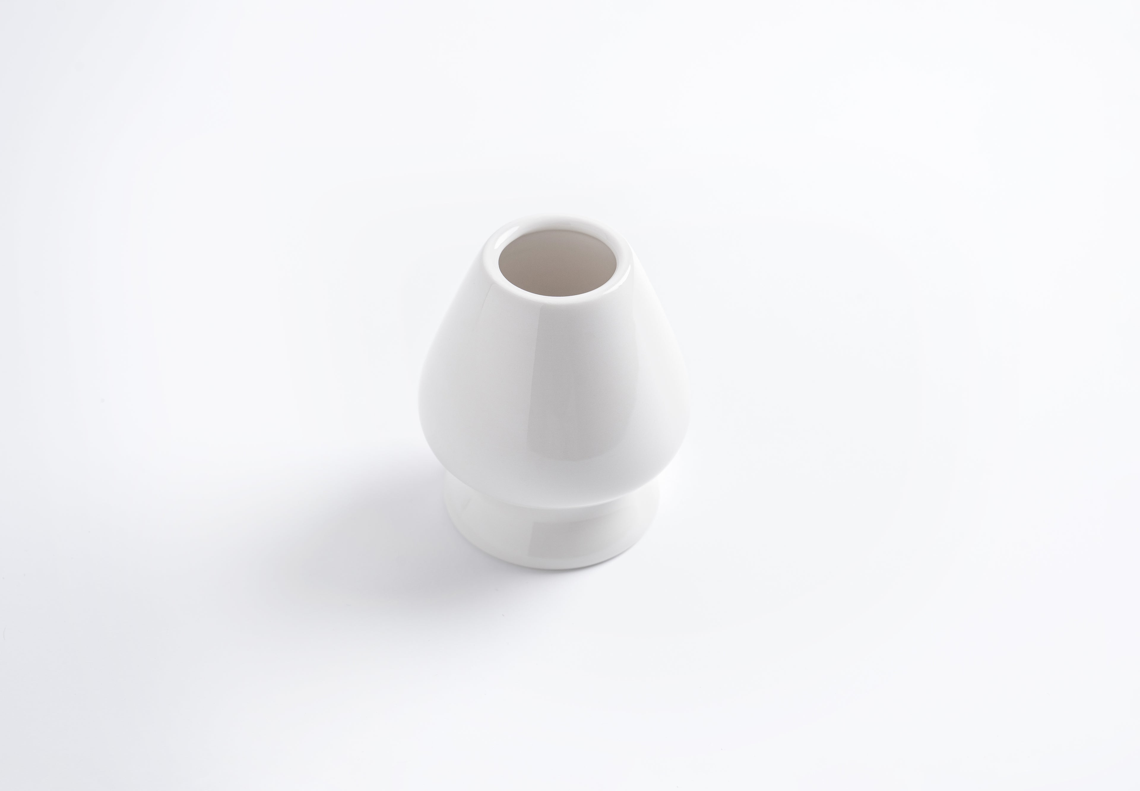 Matcha Whisk Stand (Naoshi) in Mylk